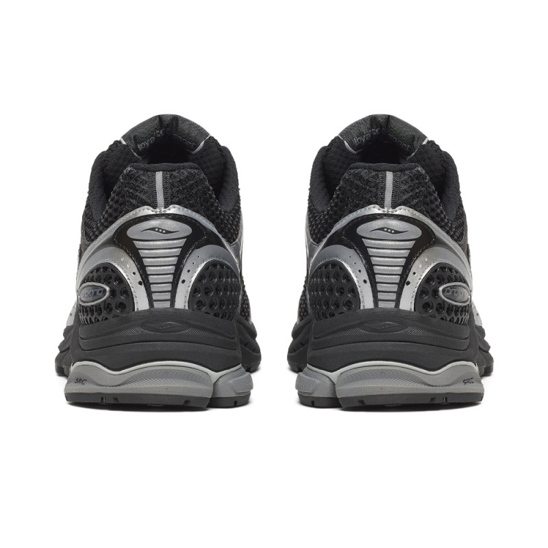 Baskets Noires et Argentées Saucony PROGRID TRIUMPH 4