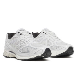 Baskets Saucony ProGrid Guide 7 White/Black – Amorti dynamique et stabilité pour vos runs