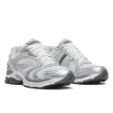 Baskets Blanches et Argentées Saucony PROGRID TRIUMPH 4