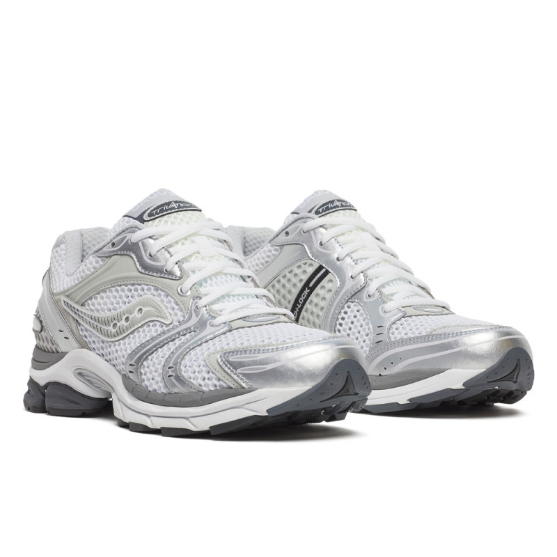 Baskets Blanches et Argentées Saucony PROGRID TRIUMPH 4