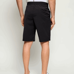 Short Regular Fit en twill déperlant et à séchage rapide BOSS noir
