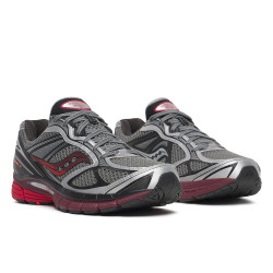 Baskets SAUCONY ProGrid Guide 7 Noires et Rouges