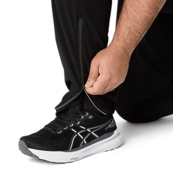 Pantalon ASICS CORE Woven – Léger, Séchage Rapide et Respirant Noir